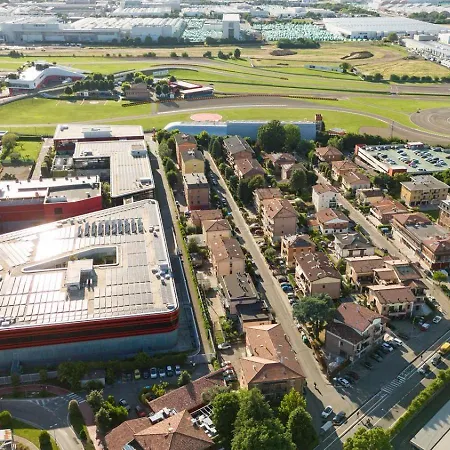 Maranello Suite 3*