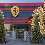 Maranello Suite Гостевой дом 3*