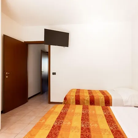 Maranello Suite Гостевой дом Маранелло