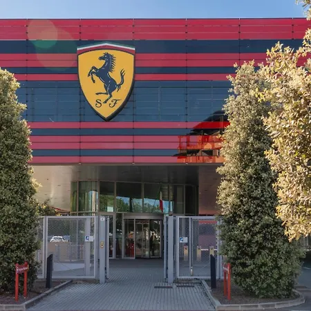 Maranello Suite בית הארחה 3*
