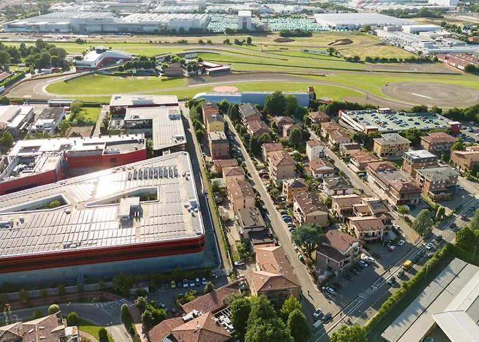 Maranello Suite 3*